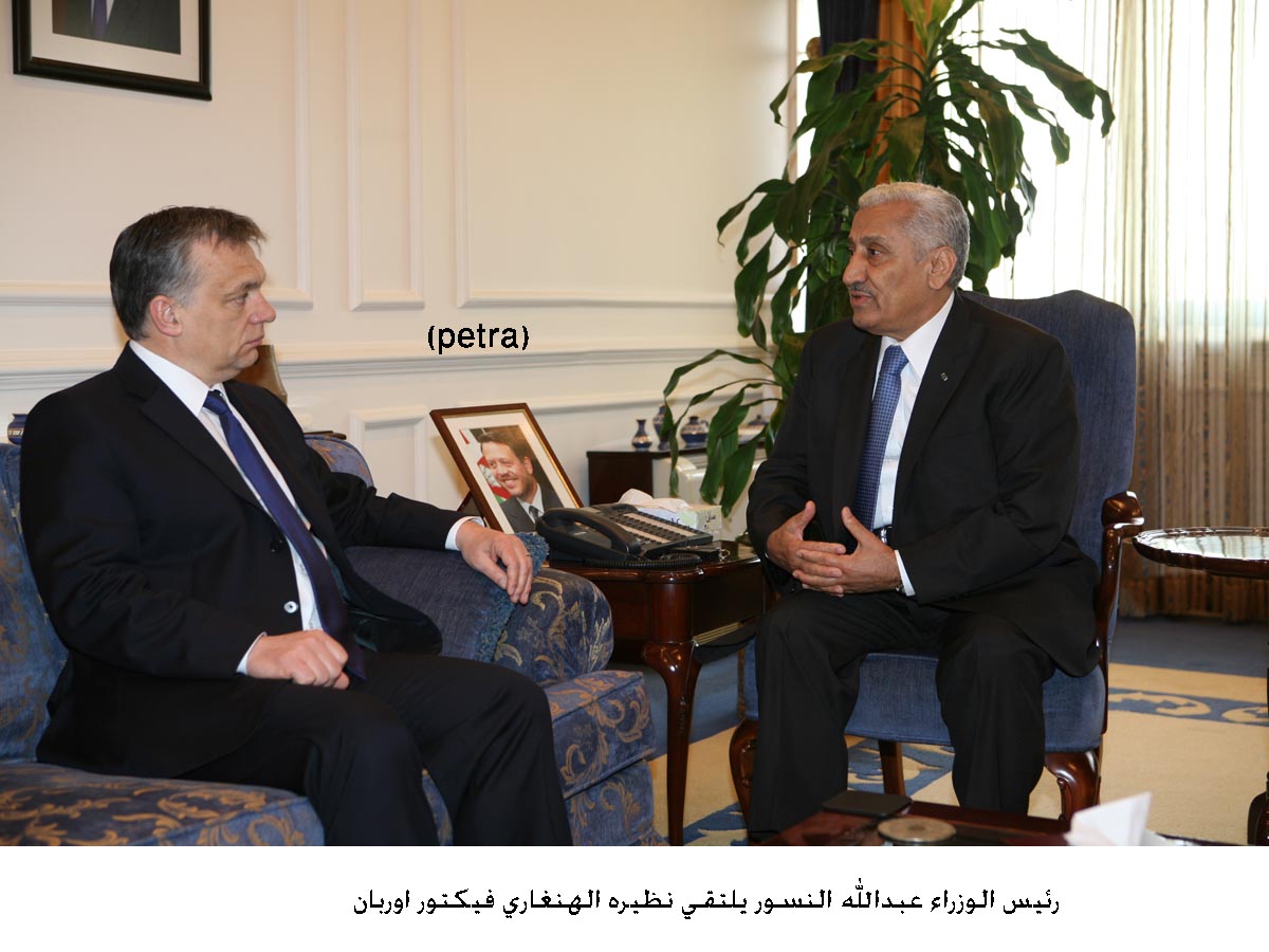 PM, Hungarian counterpart discuss ties, region