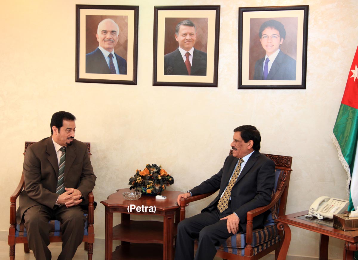 Srour discusses cooperation with Kuwaiti ambassador