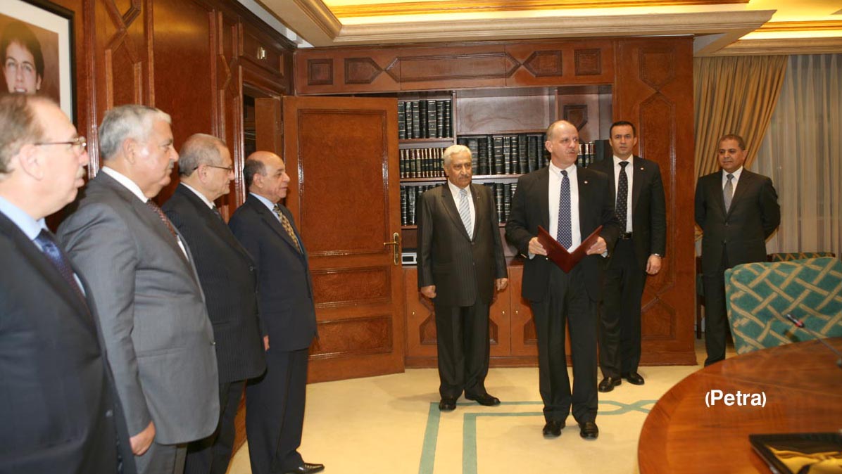 الامير فيصل نائبا للملك