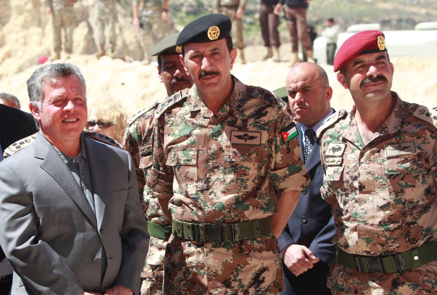 جلالة القائد الأعلى يزور مركز الملك عبدالله الثاني لتدريب العمليات الخاصة (KASOTC)