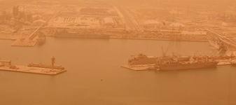 تعليق الملاحة البحرية في الكويت بسبب الاحوال الجوية