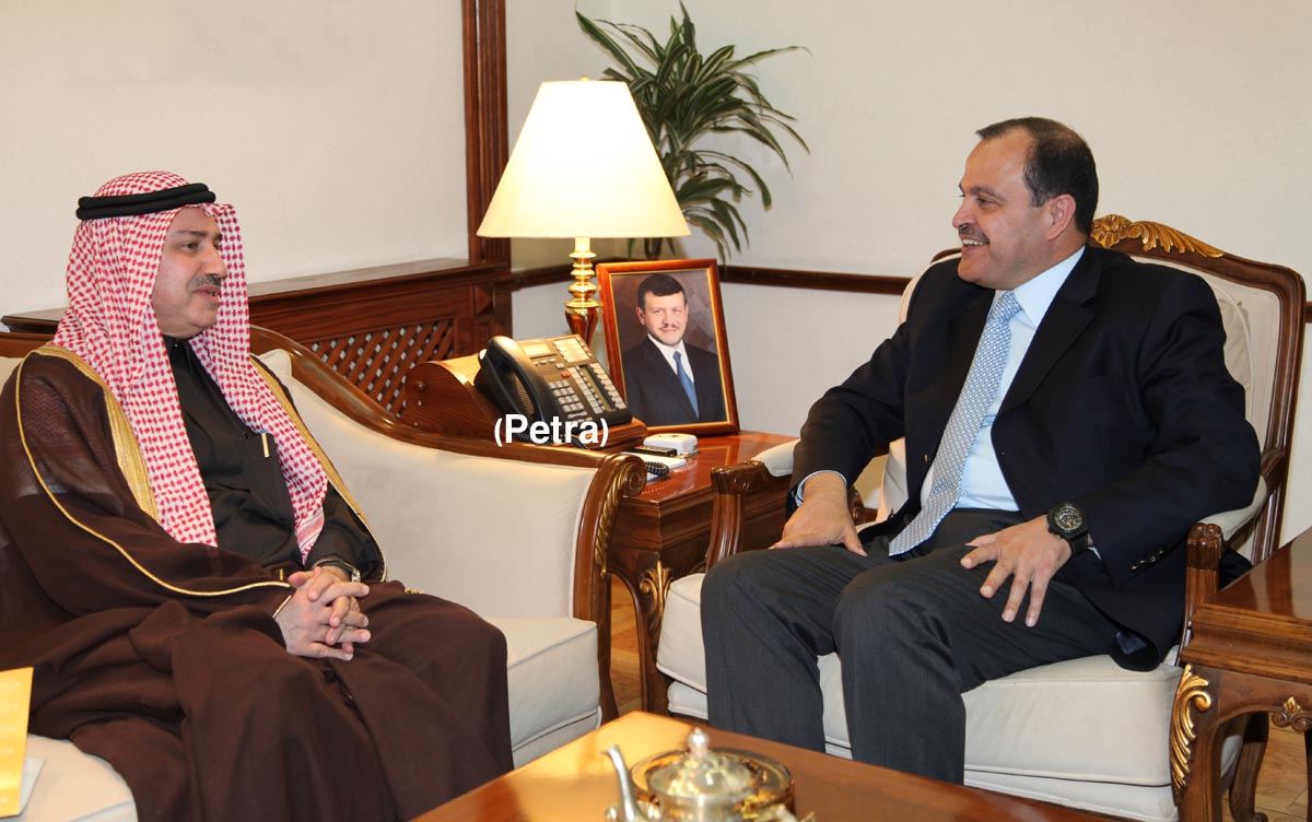 Minister of Interior receives Saudi ambassador in Amman