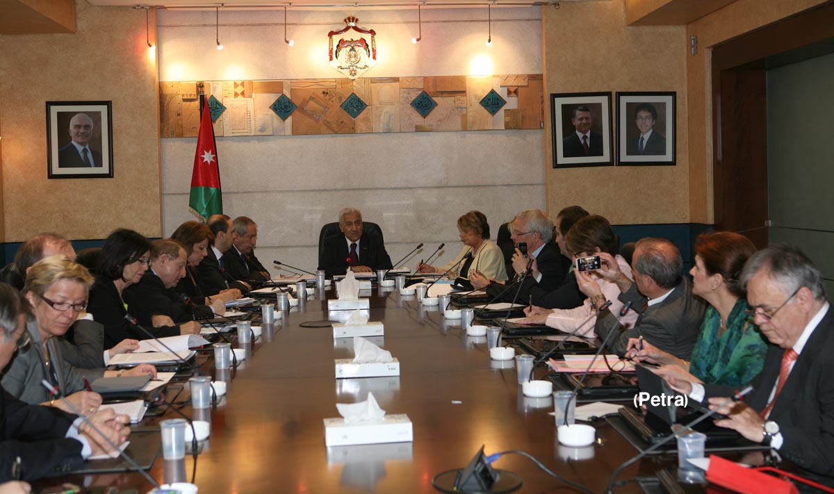 النسور يستقبل أعضاء اللجنة المعنية بالشرق الأوسط بالجمعية البرلمانية الاوروبية