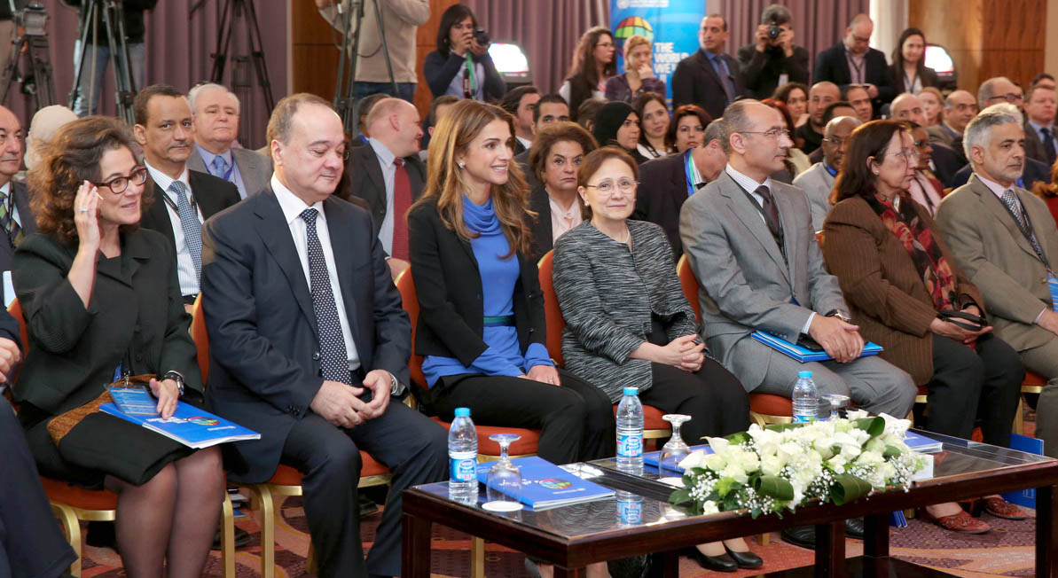 Queen Rania opens Arab Post – 2015 Forum