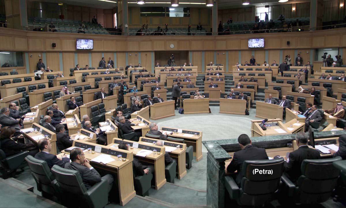 مجلس النواب يبدأ مناقشة البيان الوزاري للحكومة