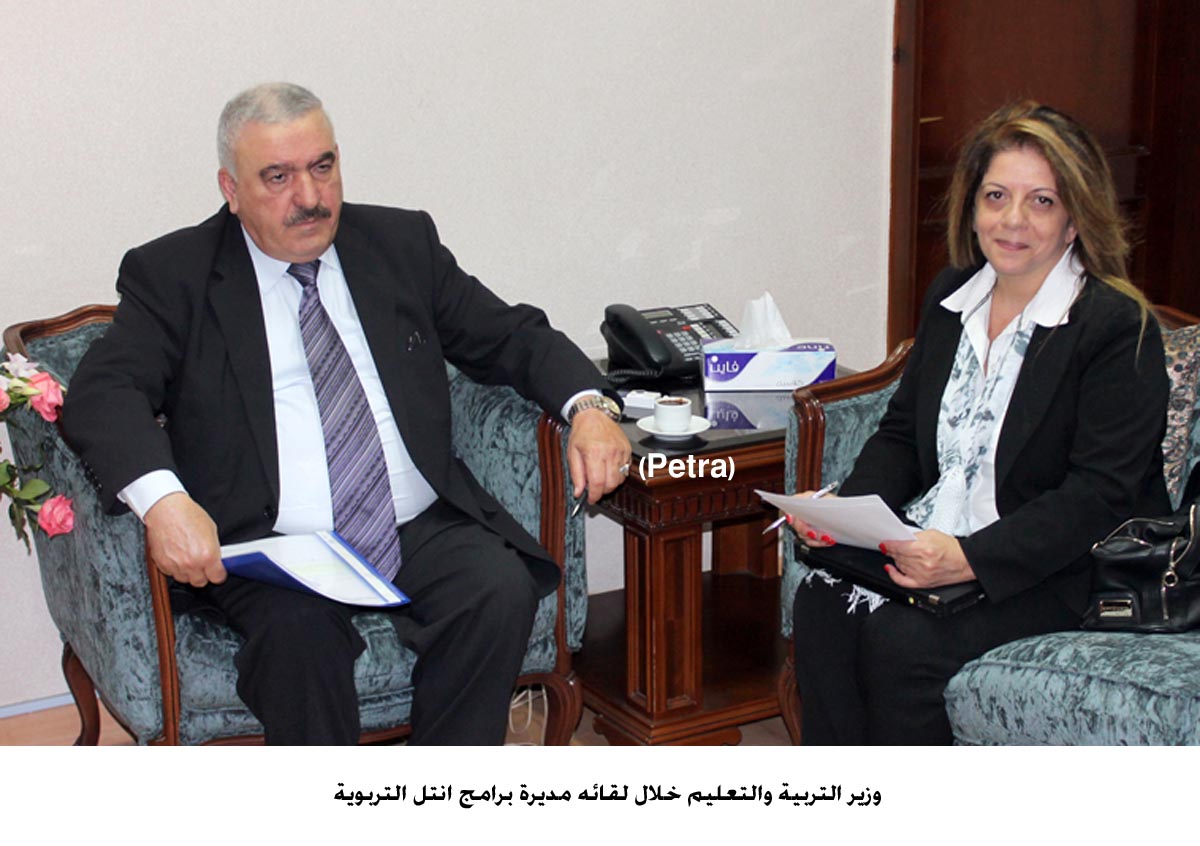 وزير التربية والتعليم يؤكد اهمية تطوير استخدام التكنولوجيا في المدارس