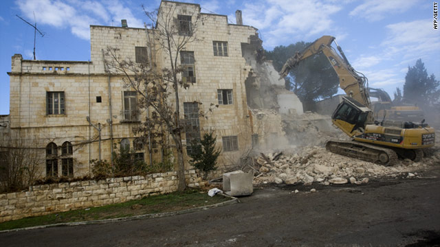 Israel demolishes two houses in east Jerusalem, arrests 9 Palestinians