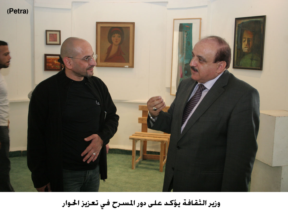 وزير الثقافة يؤكد على دور المسرح في تعزيز الحوار