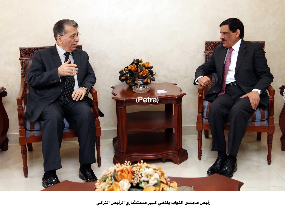 السرور يلتقي كبير مستشاري الرئيس التركي والسفير الهولندي