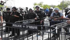 الاحتلال يمنع المصلين من دخول الاقصى لليوم الثاني على التوالي