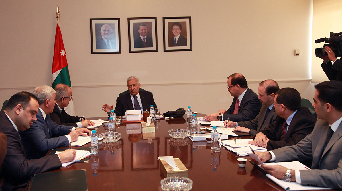 النسور يترأس اجتماعا لـ"مستقلة الانتخاب" ووزارة الشؤون البلدية