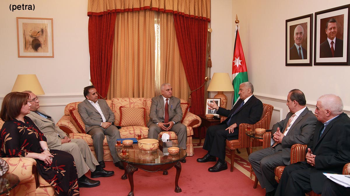 النسور يبدي استعداد المملكة لوضع جميع خبراتها امام الاشقاء الليبيين