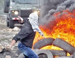 مواجهات مع قوات الاحتلال بالقدس وشعارات عنصرية بالبلدة القديمة