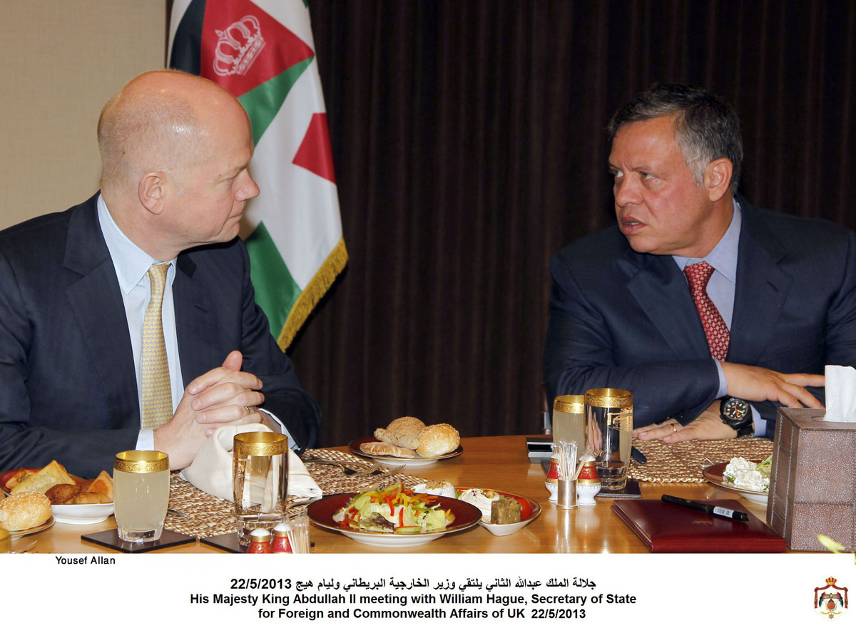 King, British Foreign Secretary discuss ties, region