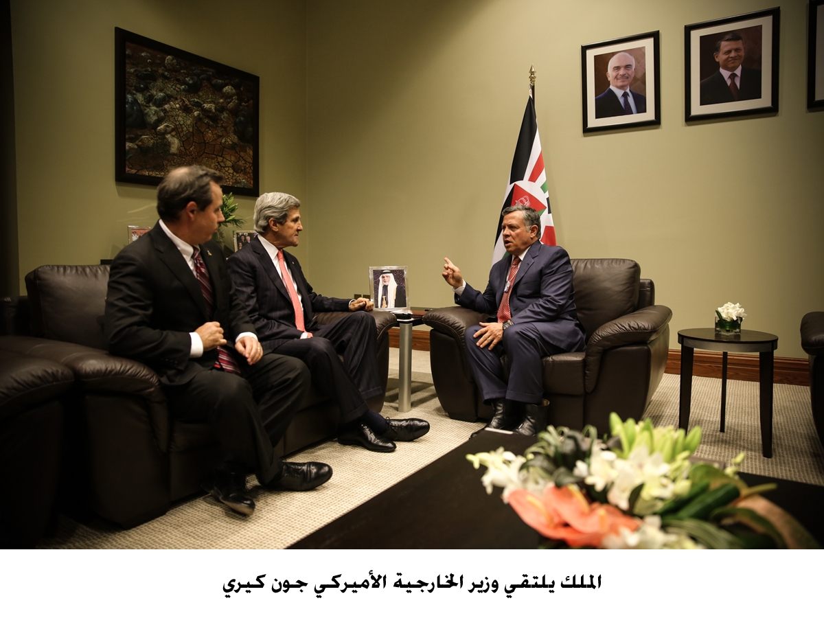 King meets with leaders, officials at WEF