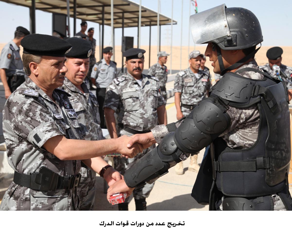 تخريج عدد من دورات قوات الدرك