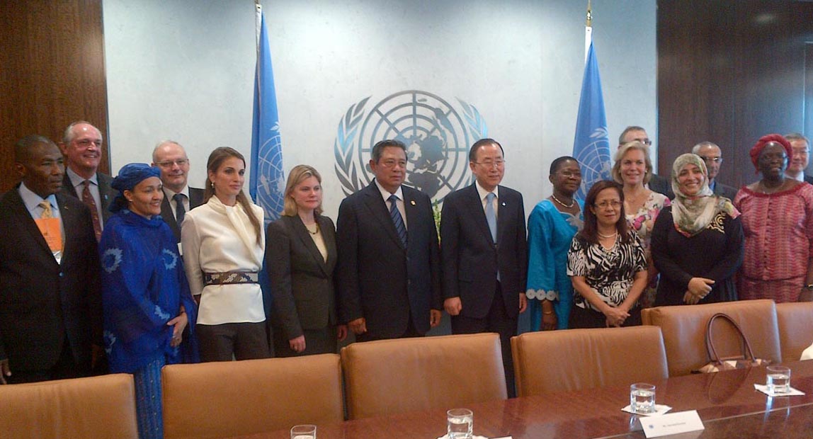 Queen Rania attends official handover of HLP final Post-2015 global development agenda report to UN Chief