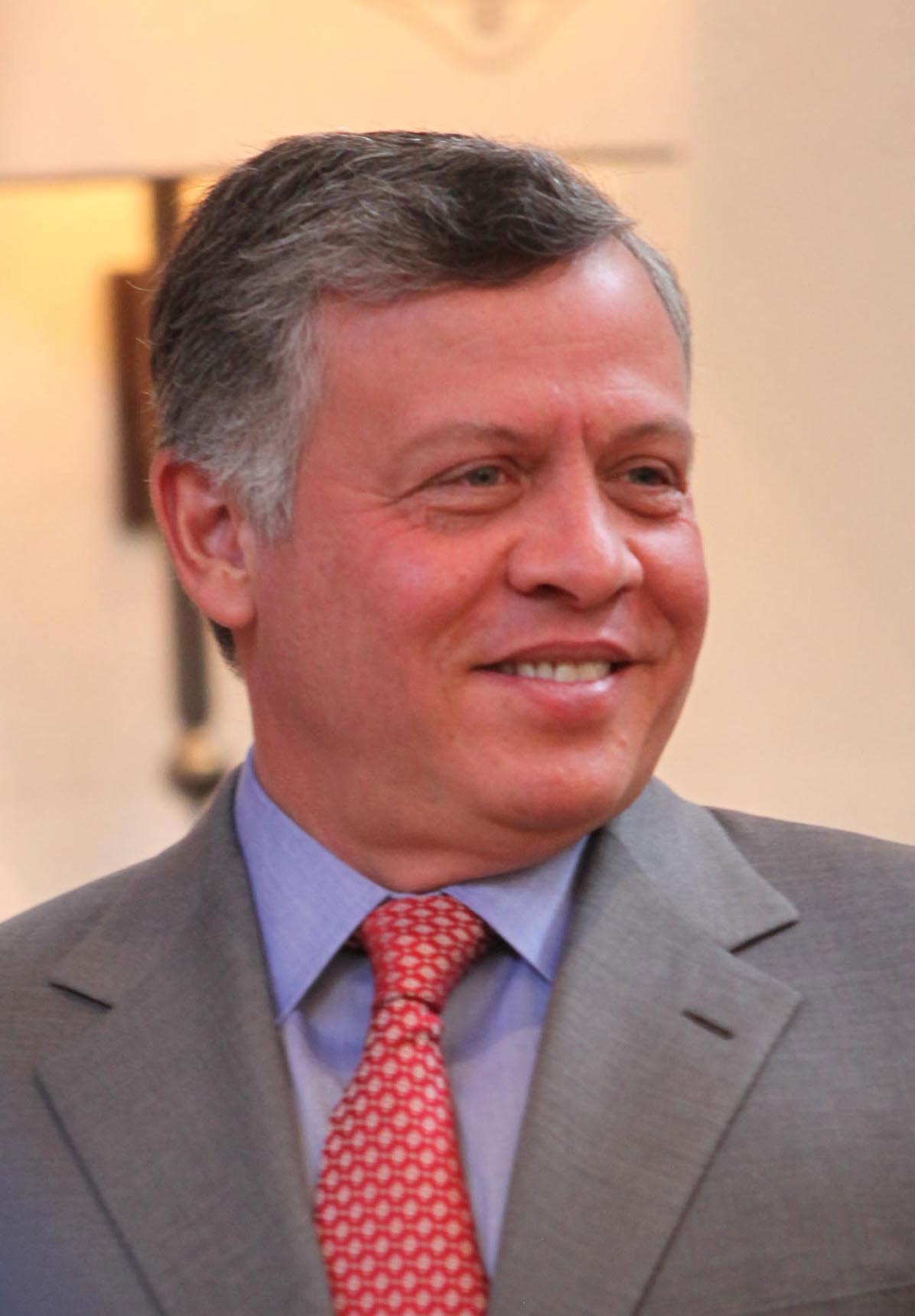 خبراء يرون بورقة الملك الرابعة فرصة للعمل الديمقراطي الجاد تعزيزا للحياة السياسية