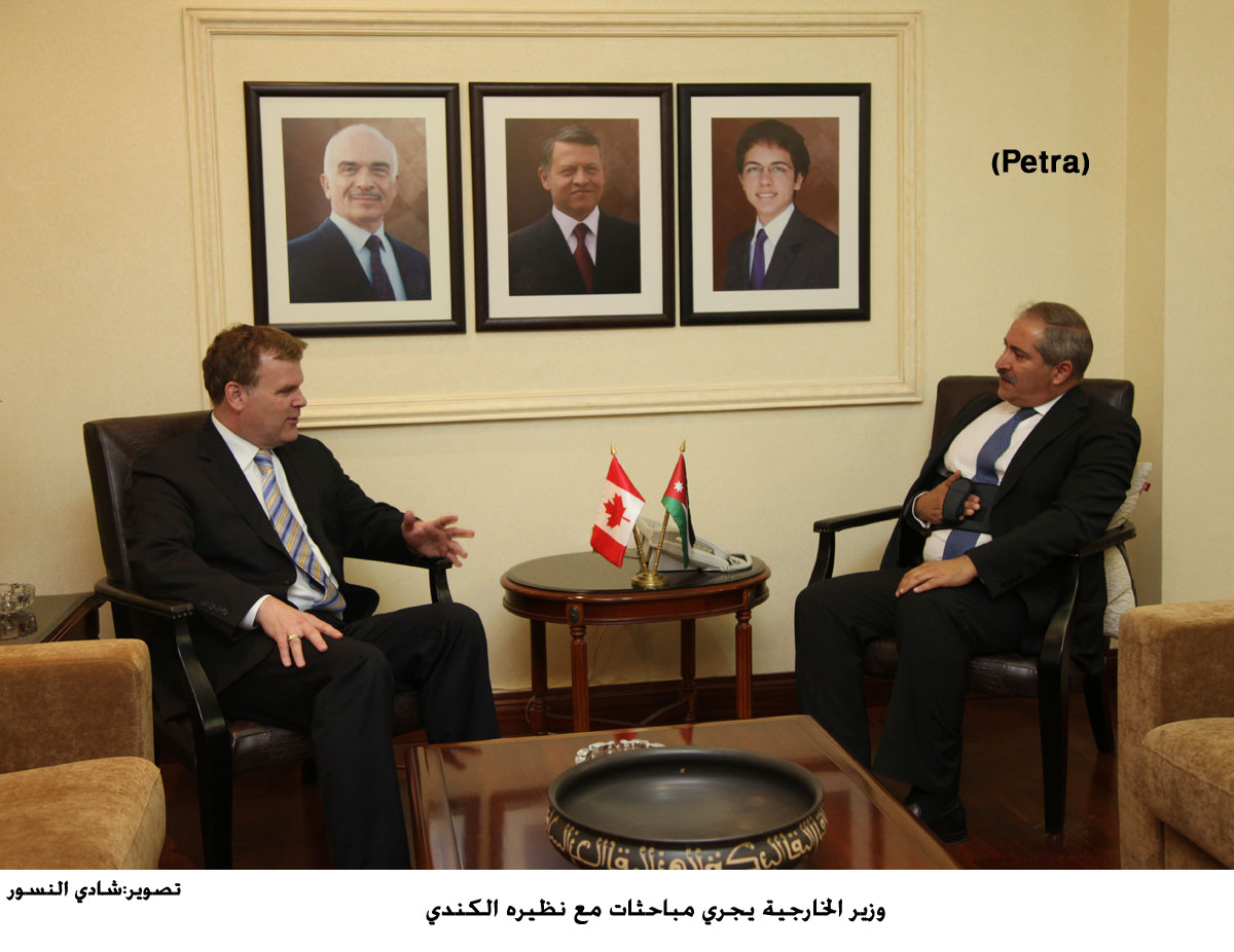 وزير الخارجية يجري مباحثات مع نظيره الكندي