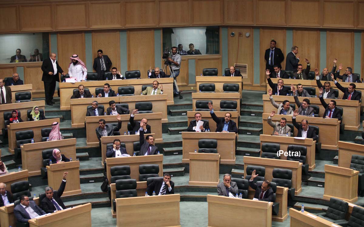 مجلس النواب يقر الموازنة العامة للدولة 2013