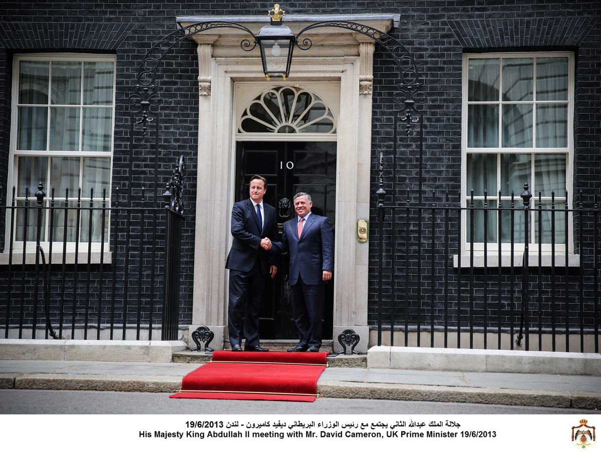 King holds talks in London with Cameron, Hague