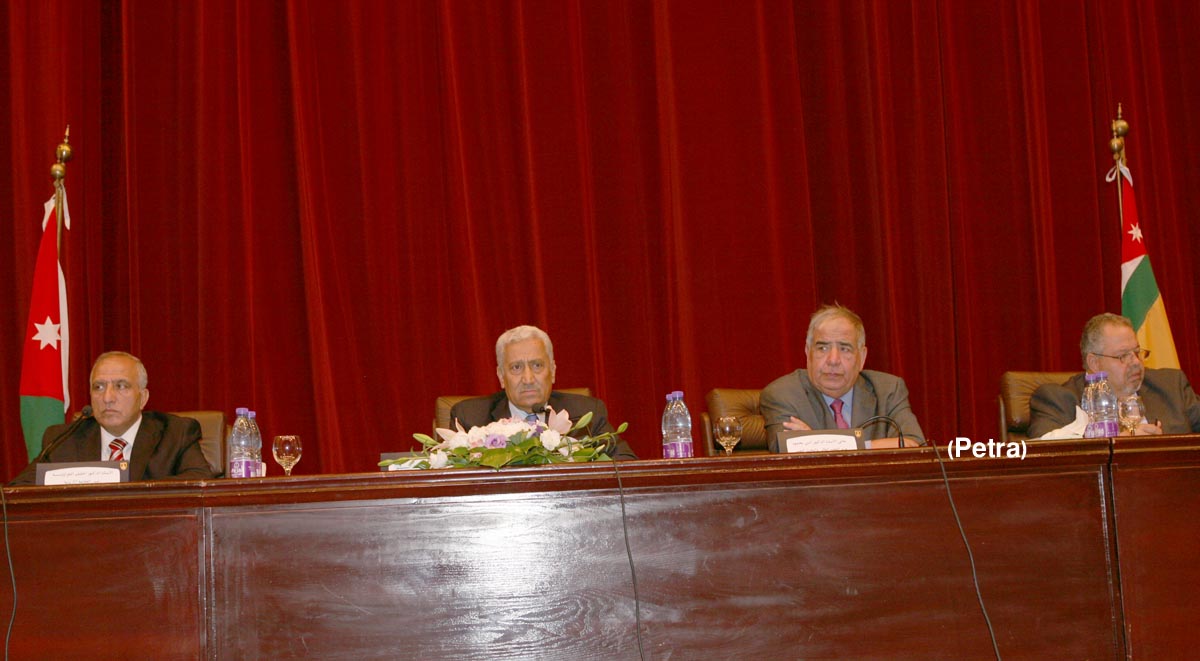 النسور يلتقي ممثلي اتحادات الطلبة والهيئات الطلابية بالجامعات الرسمية والخاصة