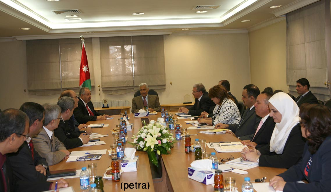 رئيس الوزراء يزور وزارة الطاقة والثروة المعدنية