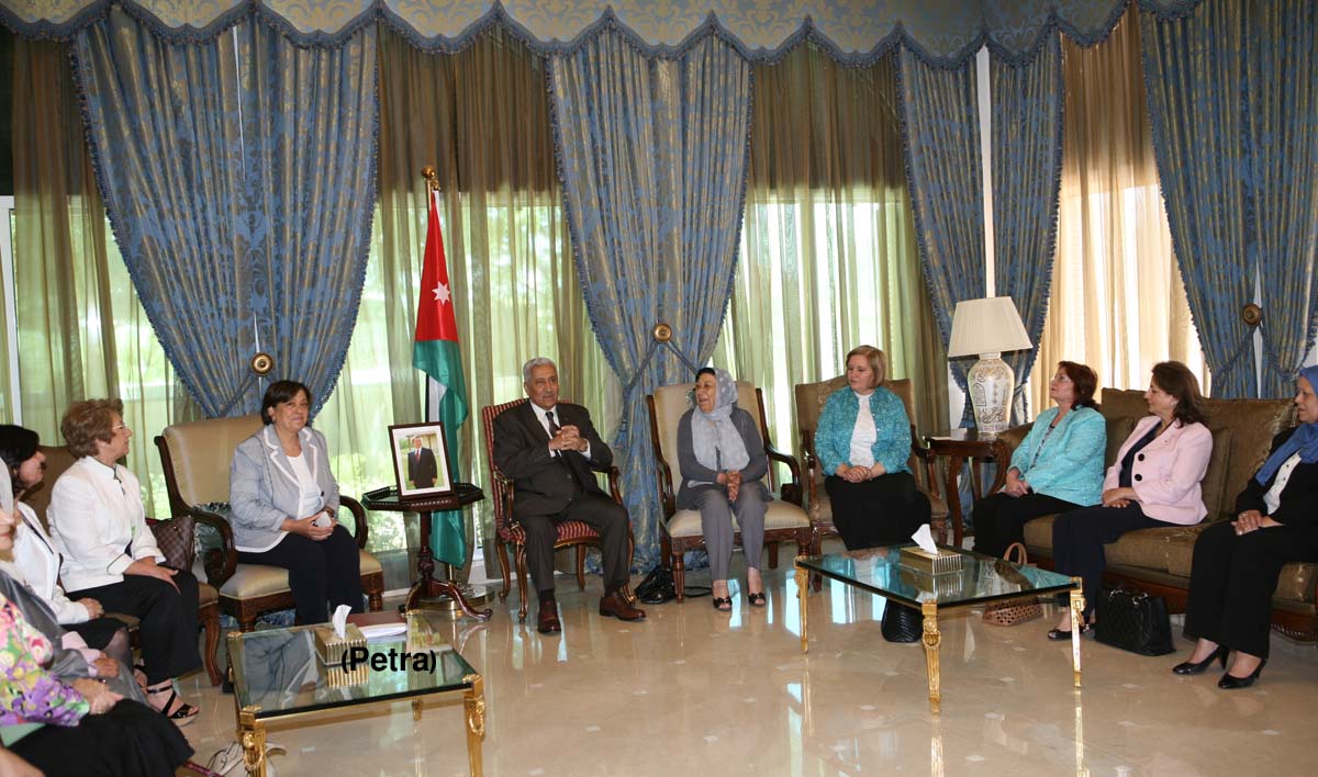 PM meets women leaders