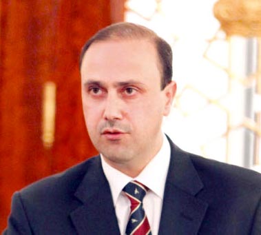 المومني : الاردن تسلم "ابو قتادة "