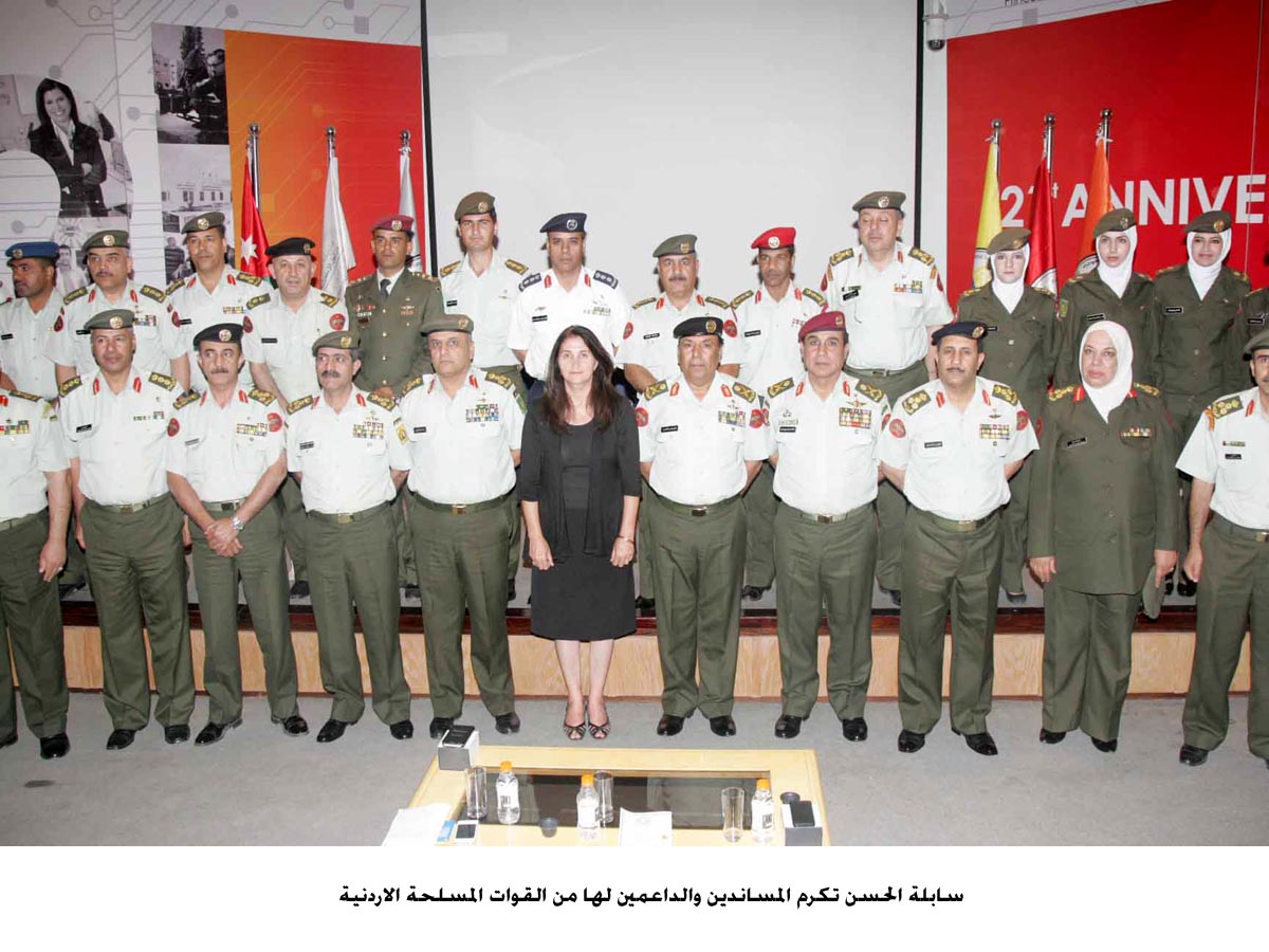 سابلة الحسن تكرم المساندين والداعمين لها من القوات المسلحة