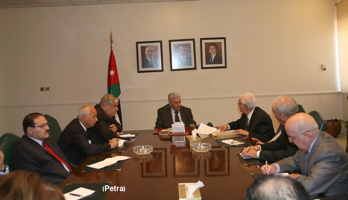 رئيس الوزراء يلتقي رؤساء مجالس امناء الجامعات الاردنية الرسمية
