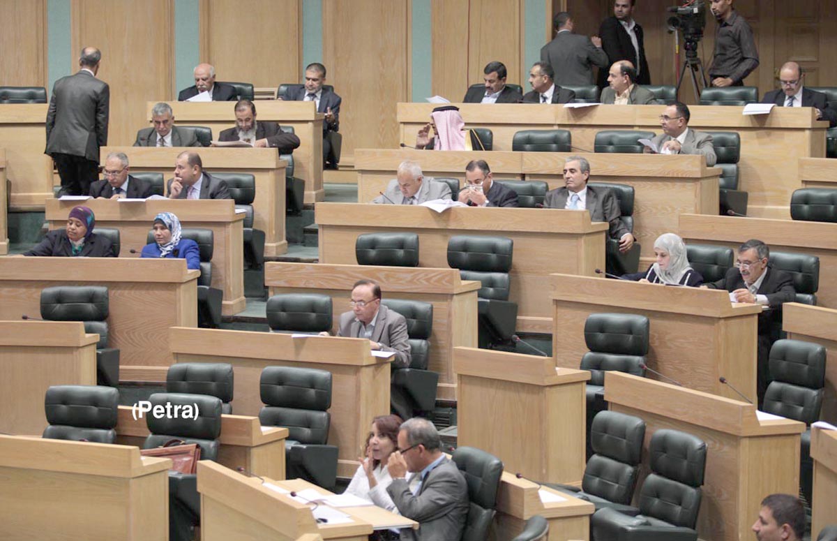 مجلس النواب يواصل مناقشة قانون الضمان