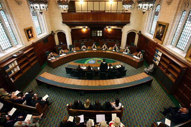 حبس أوكراني بتهمة قتل مسلم ومهاجمة مساجد