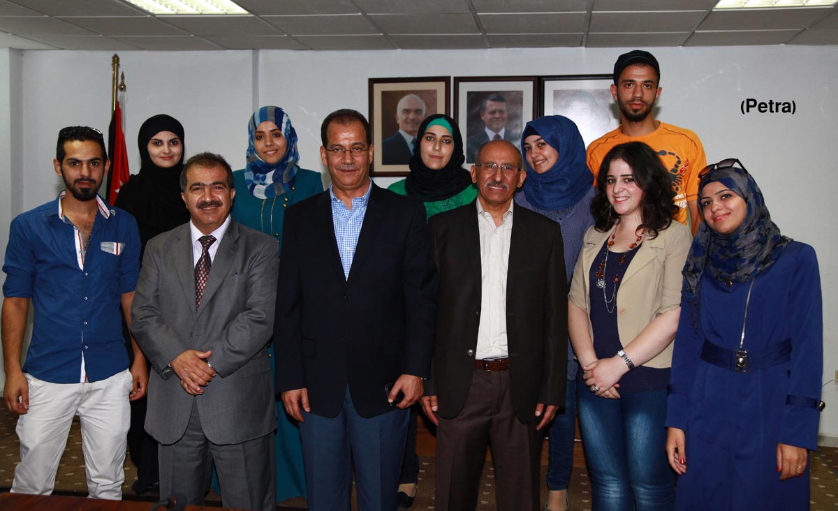 طلبة اليرموك ينشرون تحقيقاتهم من خلال (بترا)