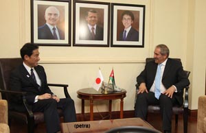 وزير الخارجية يجري مباحثات مع نظيره الياباني