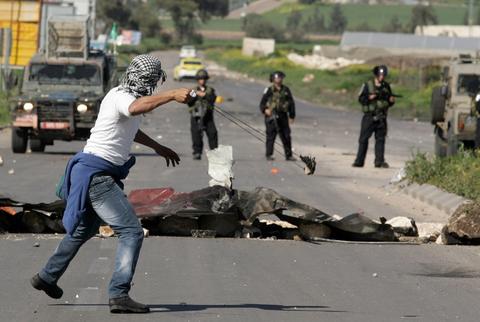 مواجهات بين الفلسطينيين والمستوطنين قرب نابلس