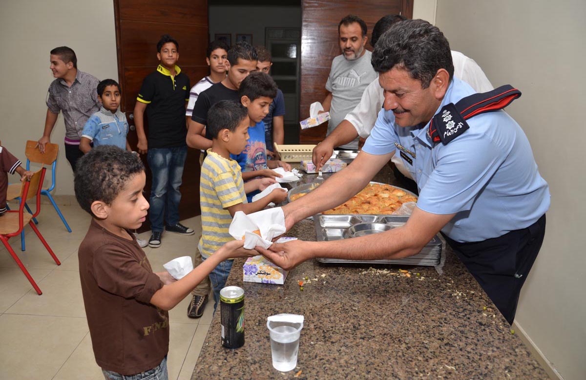 مديرية الامن العام تقيم افطارا لأطفال مبرة ام الحسين