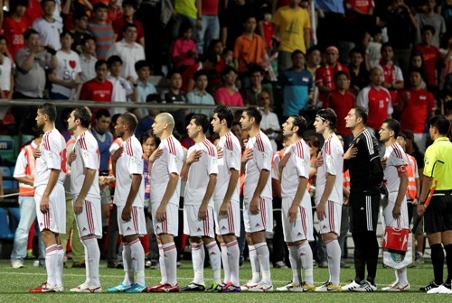 المنتخب الوطني لكرة القدم يضم حارس المرمى ياسين