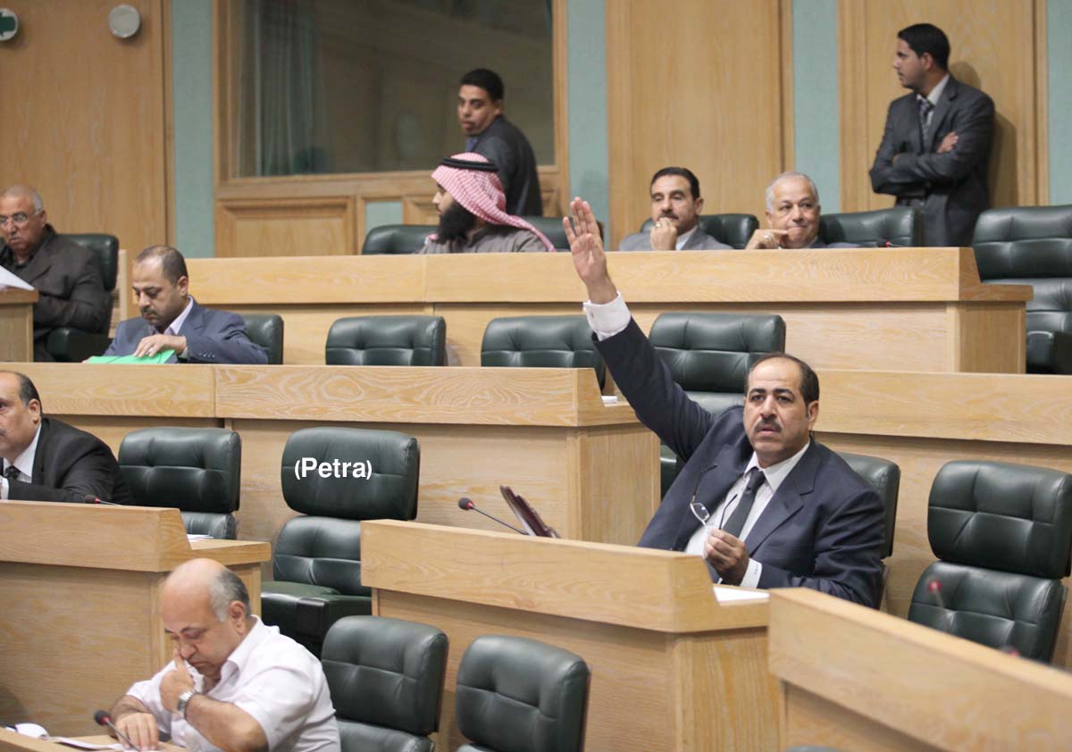 مجلس النواب يواصل مناقشة مشروع النظام الداخلي الجديد للمجلس