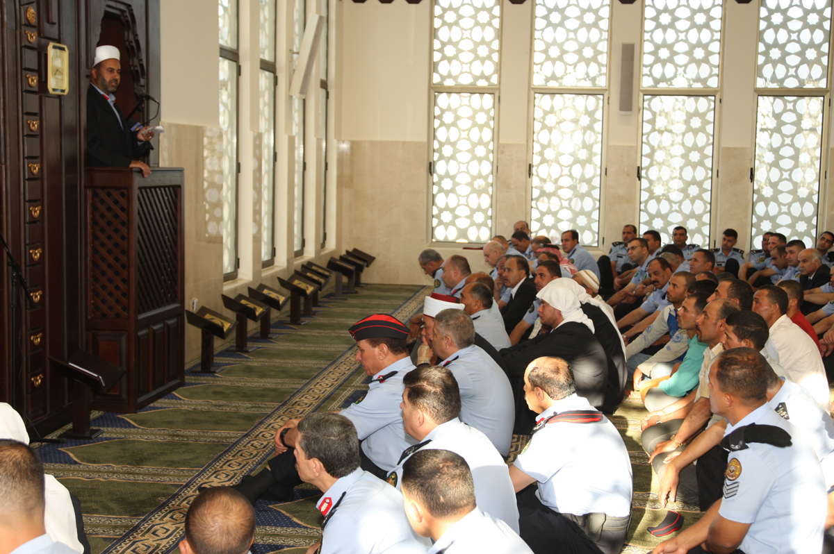 اقامة صلاة العيد في المسجد الجديد للامن العام