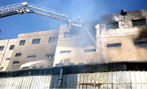 حريق كبير في مطبعة في جبل الامير فيصل في الرصيفة