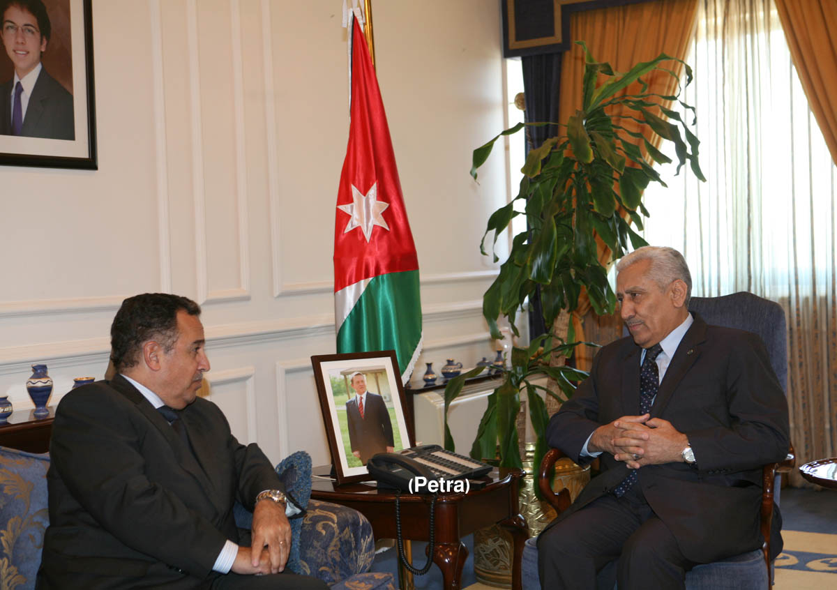 النسور يستقبل وزير الخارجية المصري