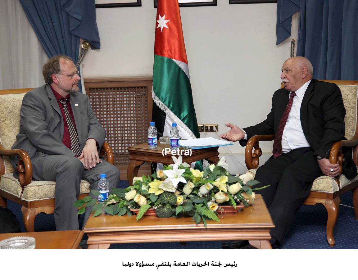 رئيس لجنة الحريات العامة يلتقي مسؤولا دوليا