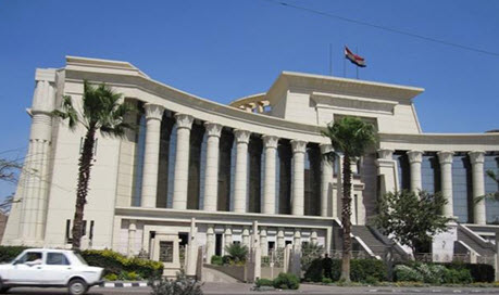 محكمة مصرية تقضي باغلاق عدد من القنوات الفضائية