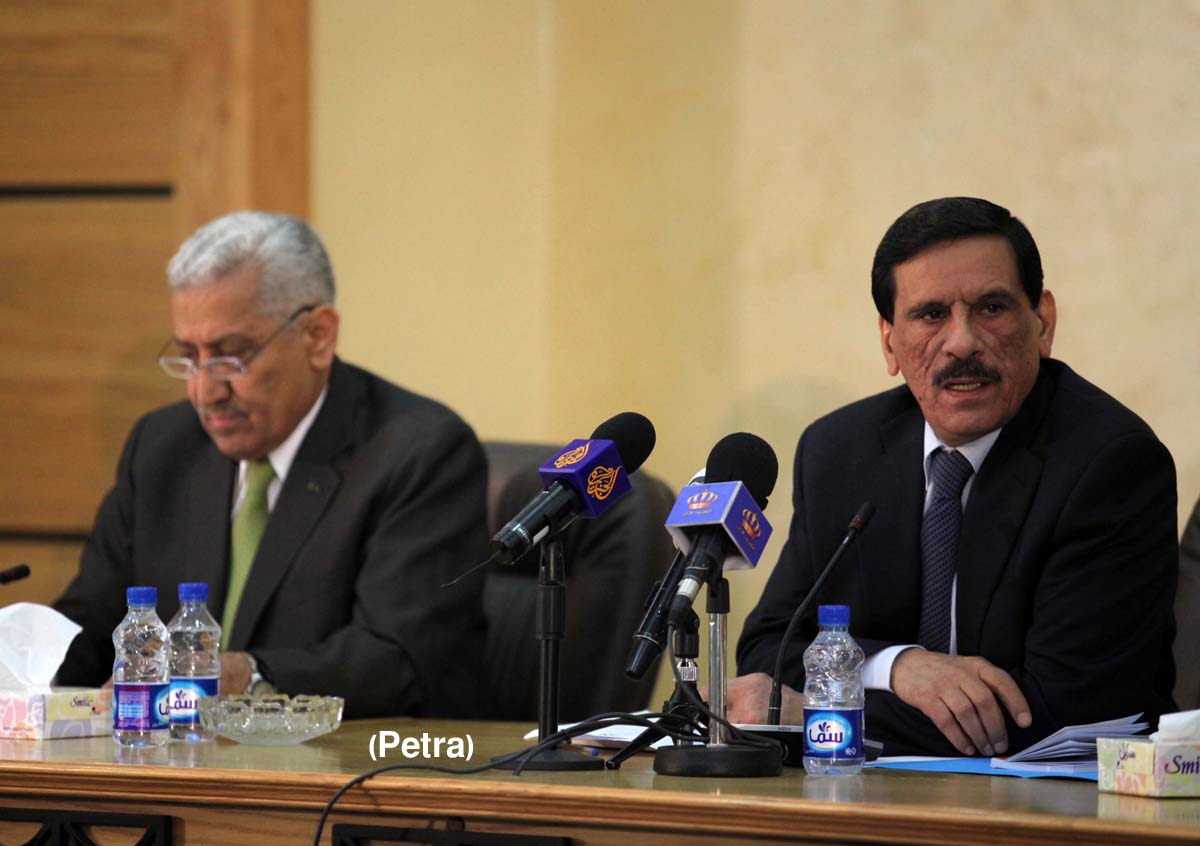 النسور يطلع النواب على الموقف من التطورات في سوريا