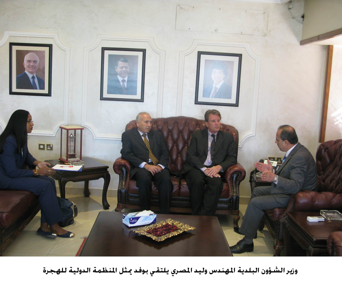 وزير البلديات يؤكد عجز البلديات بمواجهة ظروف اللجوء للسوريين