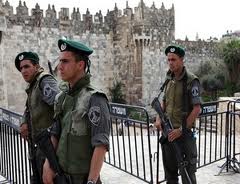 الاحتلال الاسرائيلي يغلق المسجد الأقصى أمام الفلسطينيين