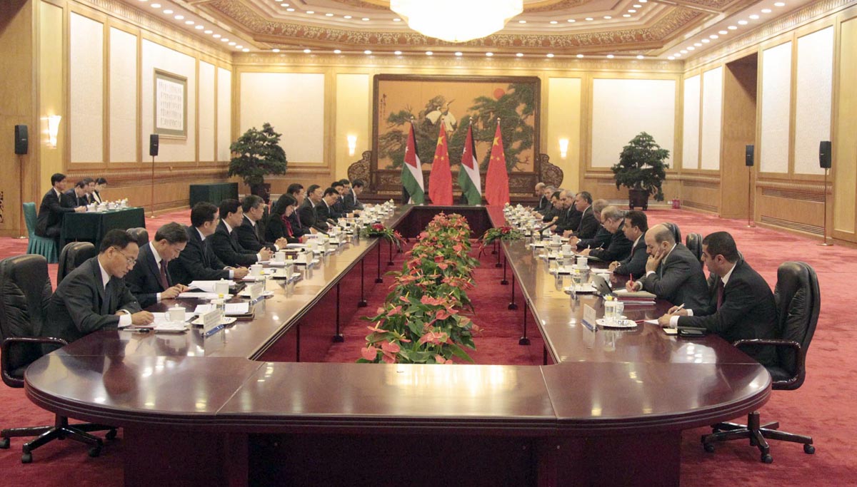 King holds summit meeting with Chinese President