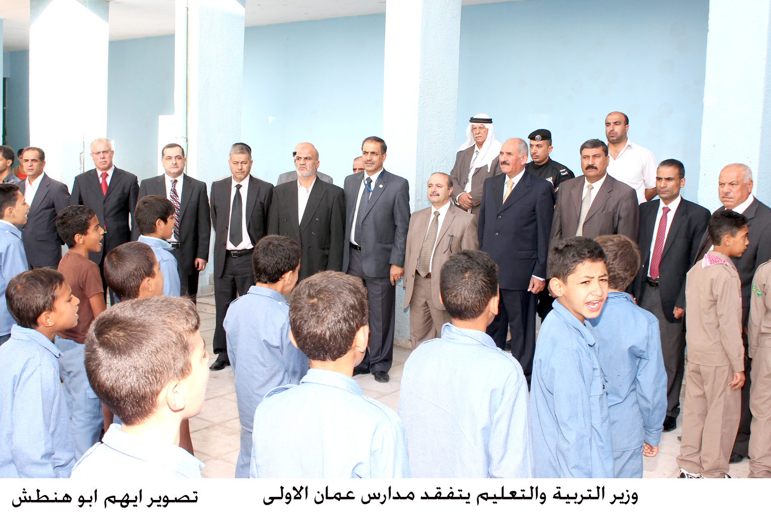 وزير التربية والتعليم يتفقد عددا من المدارس في العاصمة