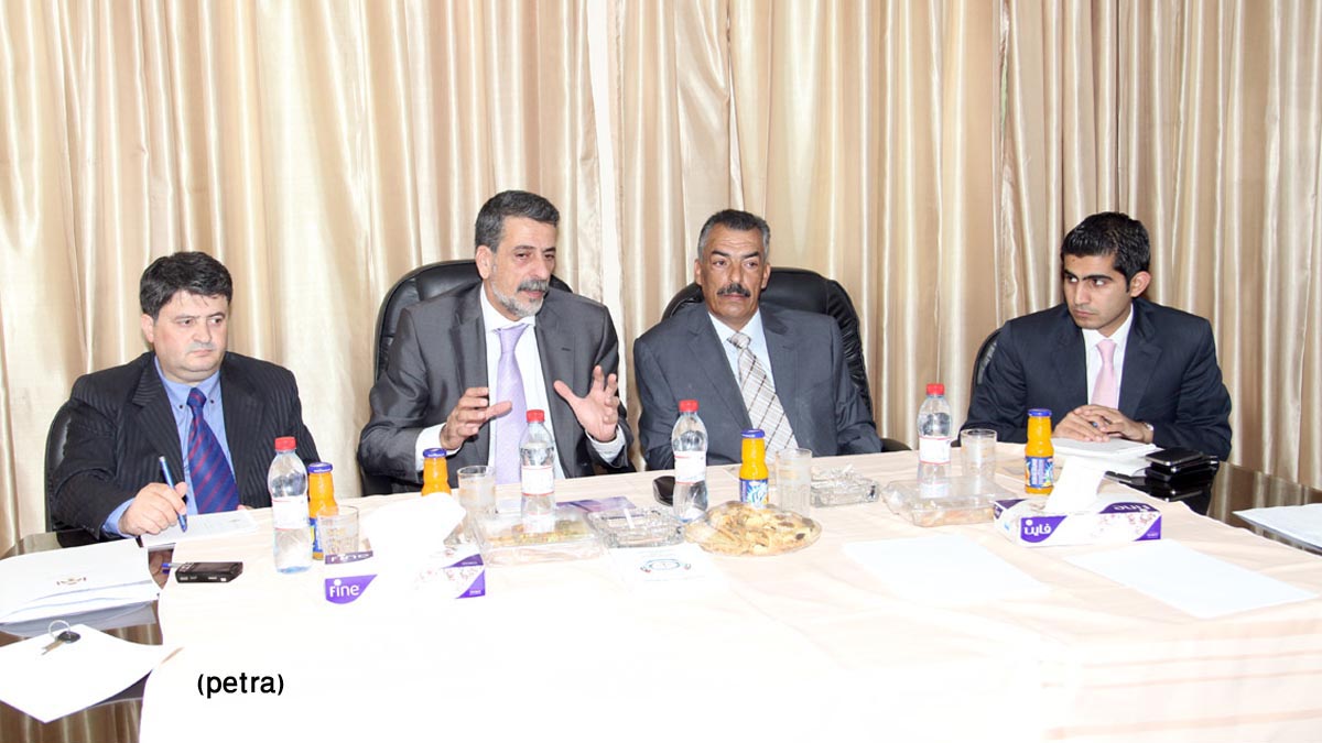 الكلالدة: اعادة النظر بالقوانين الناظمة للحياة السياسية